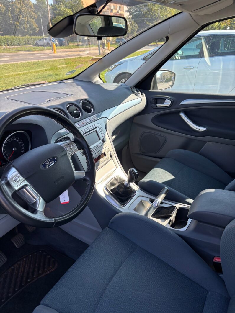 FORD S-MAX 2.0 TDCi 140 KM TITANIUM