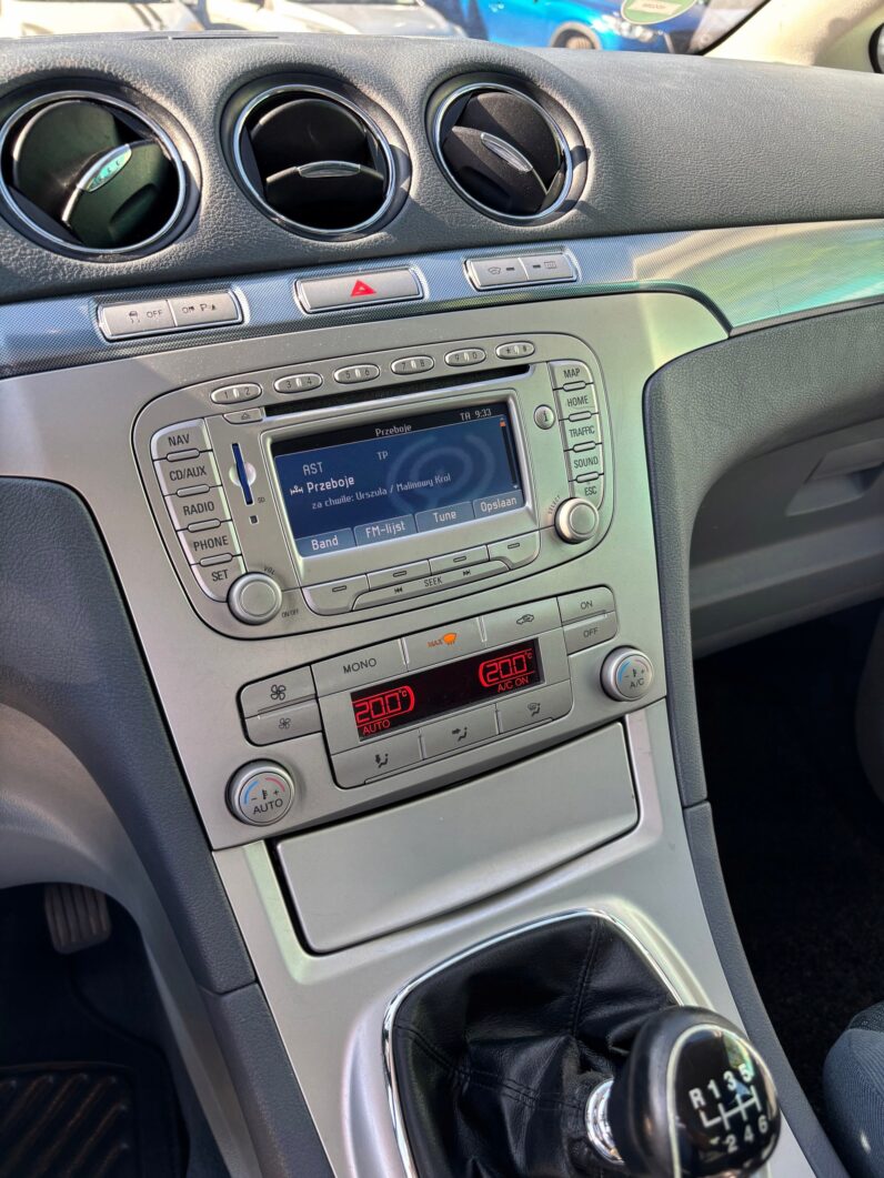FORD S-MAX 2.0 TDCi 140 KM TITANIUM