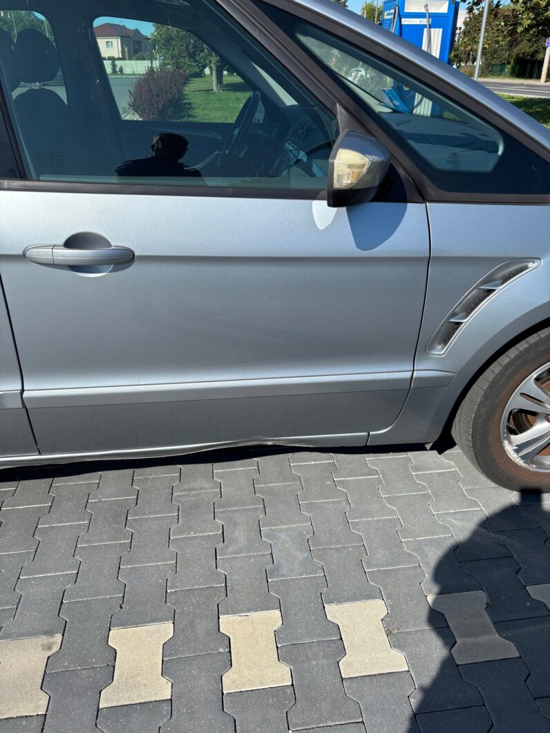 FORD S-MAX 2.0 TDCi 140 KM TITANIUM